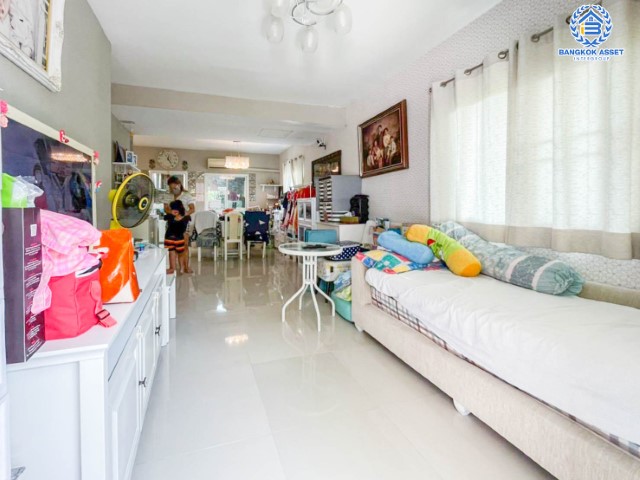 ทาวน์เฮ้าส์มือสองย่านนครปฐม ม.พฤกษาวิลล์44 บรมราชชนนี-ปิ่นเกล้า หลังมุม! เนื้อที่เยอะสุดอะไรสุด ถึง 33 ตร.ว. ฟังก์ชัน 3 ห้องนอน 2 ห้องน้ำ 2 ที่จอดรถ ทำเลดี เดินทางสะดวก ติดถ.บรมราชชนนี ใกล้เซ็นทรัลศาลายา, เดอะมอลล์ บางแค จองเลย!